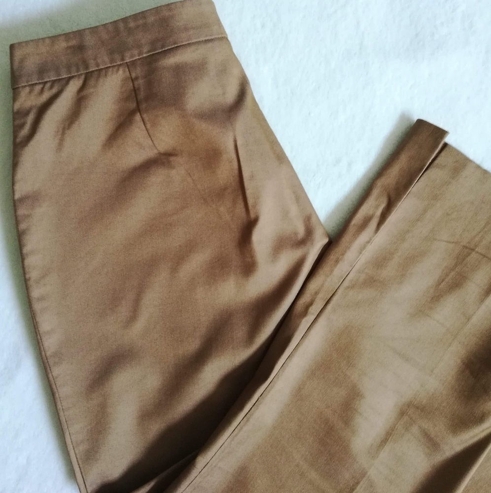 BCBG Max Azria cropped pants